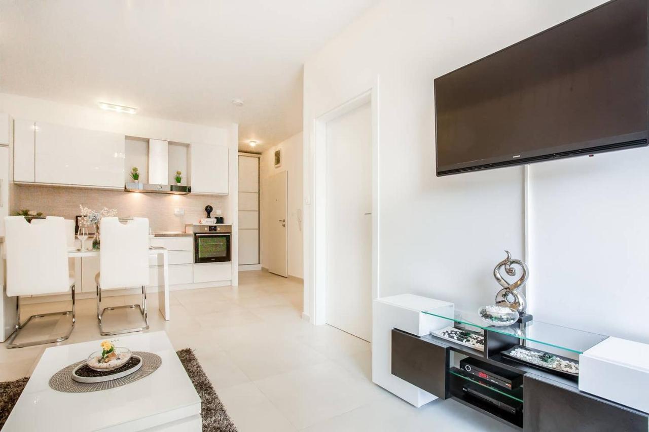 Lux Apartment Teodora 라파일로비치 외부 사진
